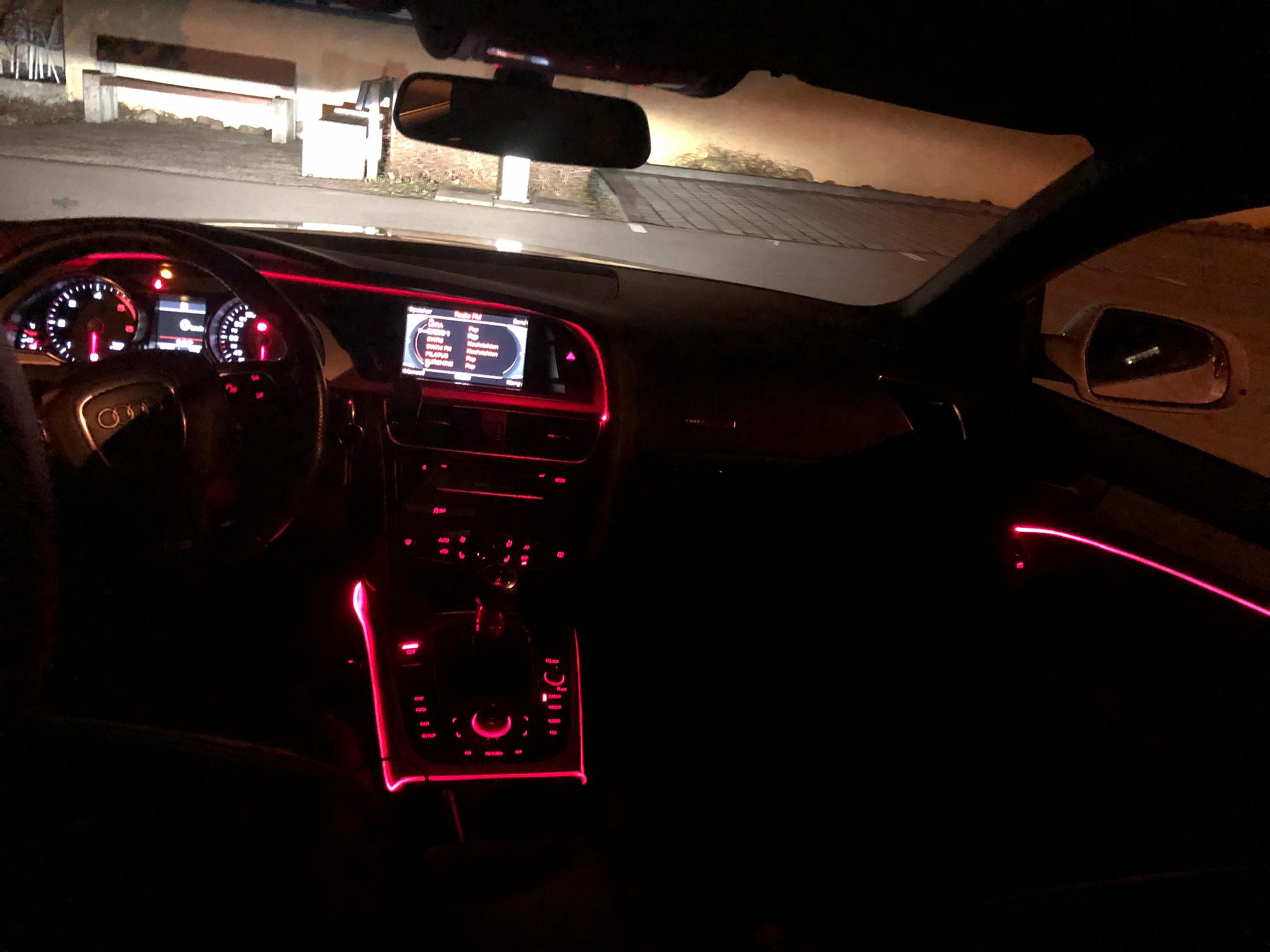 IYC - EL Ambiente Lichtleiste Ambientebeleuchtung für Audi A5 8T