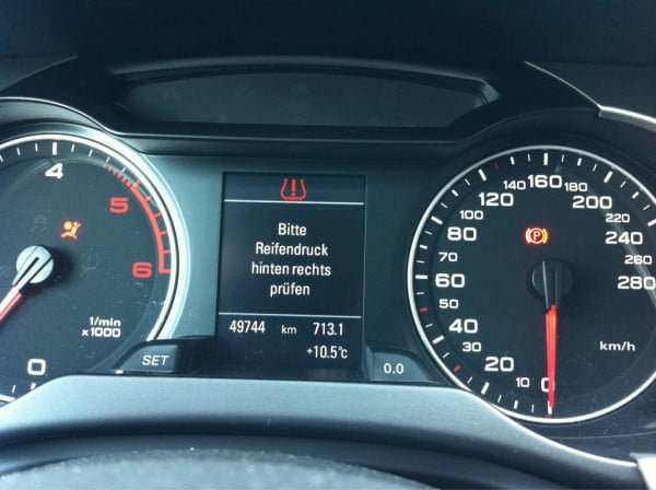 Audi A4 8K B8 Reifendruckkontrolle aktivieren