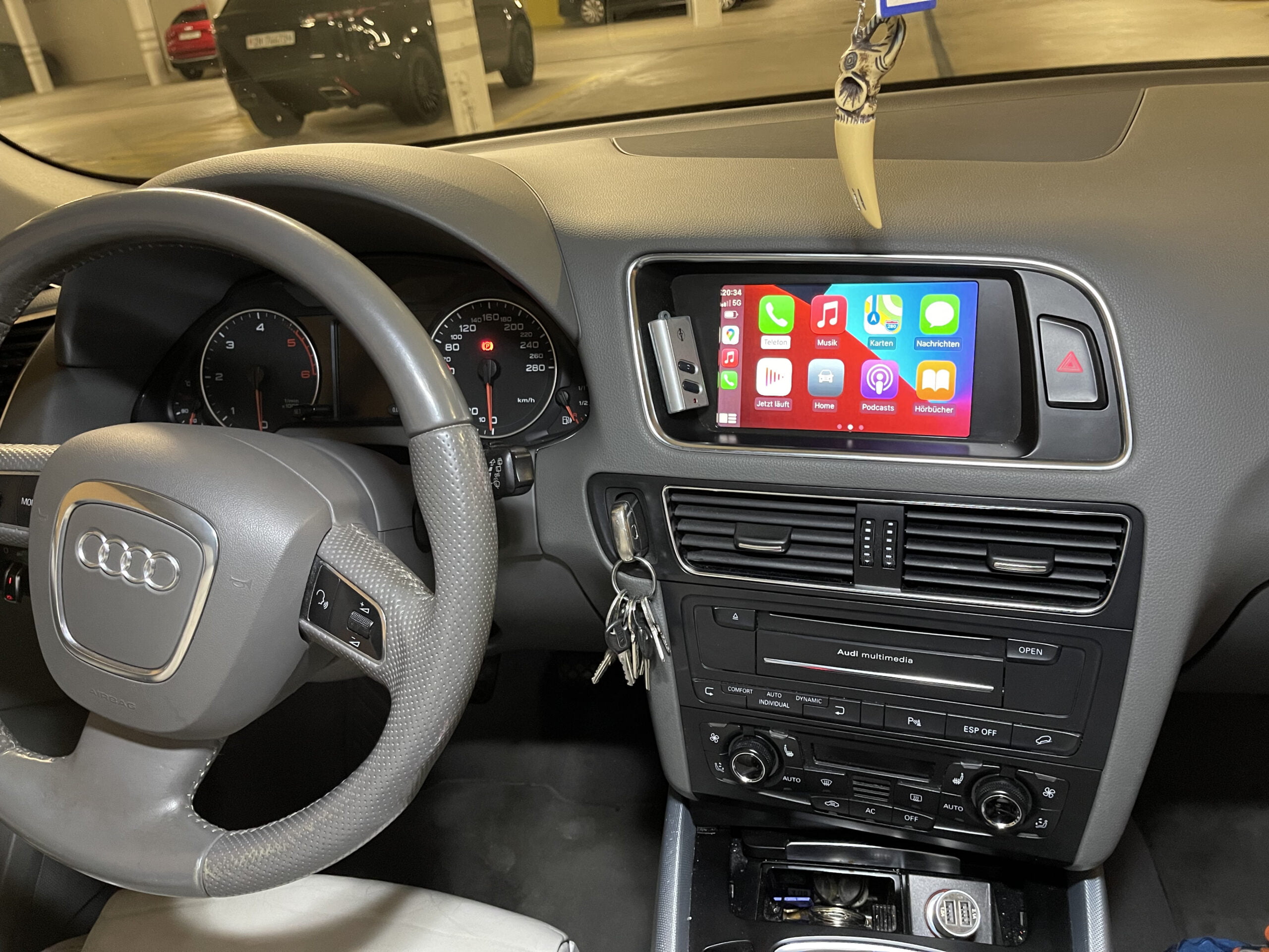 https://www.coolcar.ch/wp-content/uploads/2021/09/Audi_Q5-8R_CarPlay_AndroidAuto-nachru%CC%88sten4-scaled.jpeg